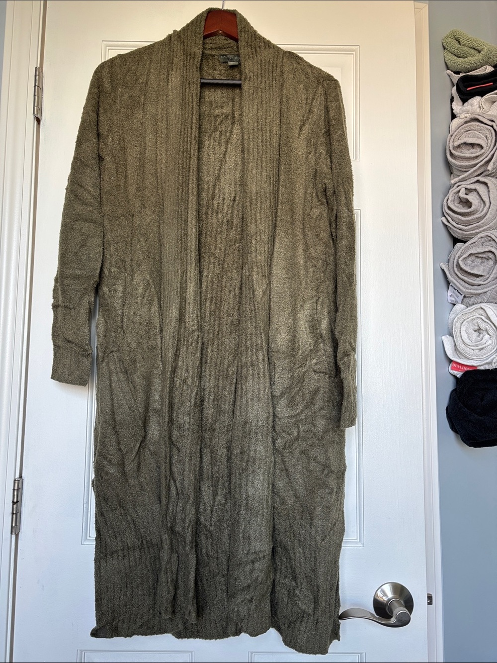 EUC Barefoot Dreams Cozychic Lite Cardigan, size M